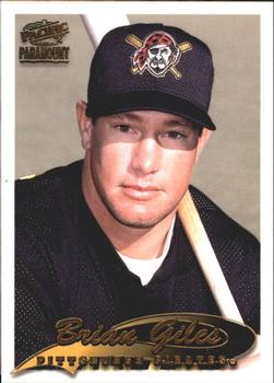 1999 Pacific Paramount - Gold #184 Brian Giles Front