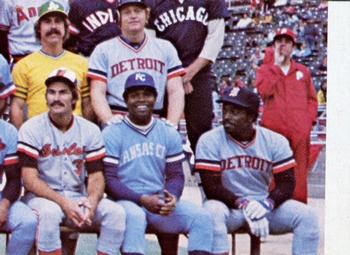 1977 Topps Cloth Stickers - All-Star Team Puzzles #NNO 1976 American League All-Stars: Middle Right Front