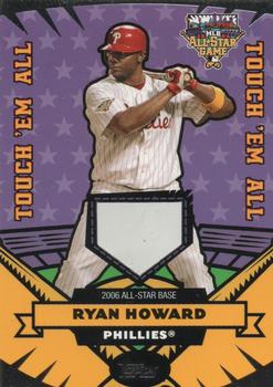 2006 Topps Updates & Highlights - Touch 'Em All Base Relics #TER-RH Ryan Howard Front