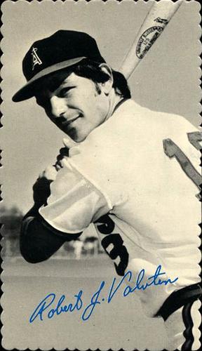 1974 Topps Deckle #11 Bobby Valentine Front