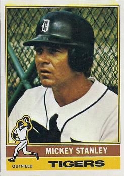 1976 O-Pee-Chee #483 Mickey Stanley Front