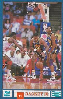 1988 Basket 16 Las Estrellas de la NBA #41 Karl Malone Front